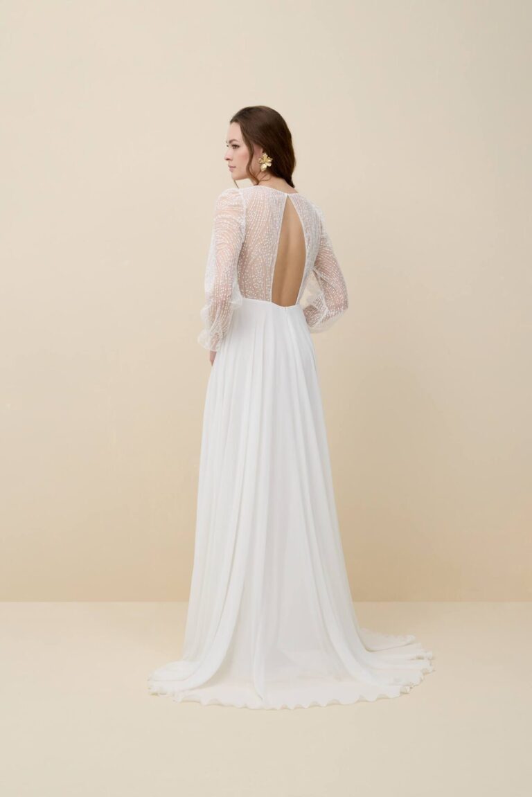 Long sleeves, elegant boho wedding dress with modern and floaty skirt